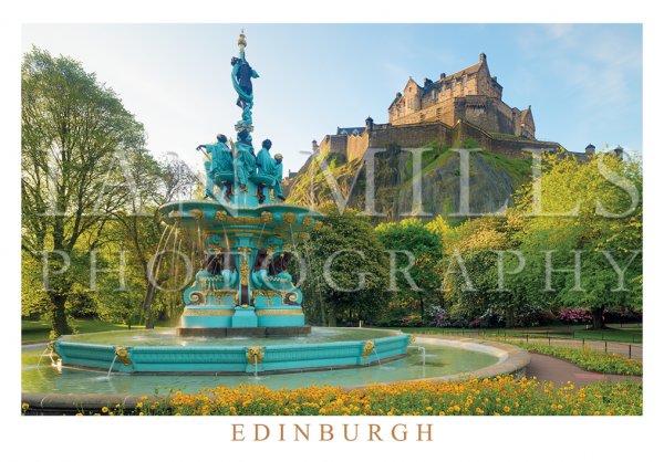 Edinburgh Castle & Ross Fountain Postcard (H std IM)